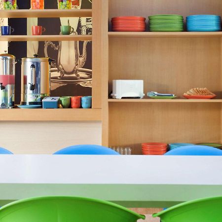 Ibis Budget Jakarta Daan Mogot Buitenkant foto