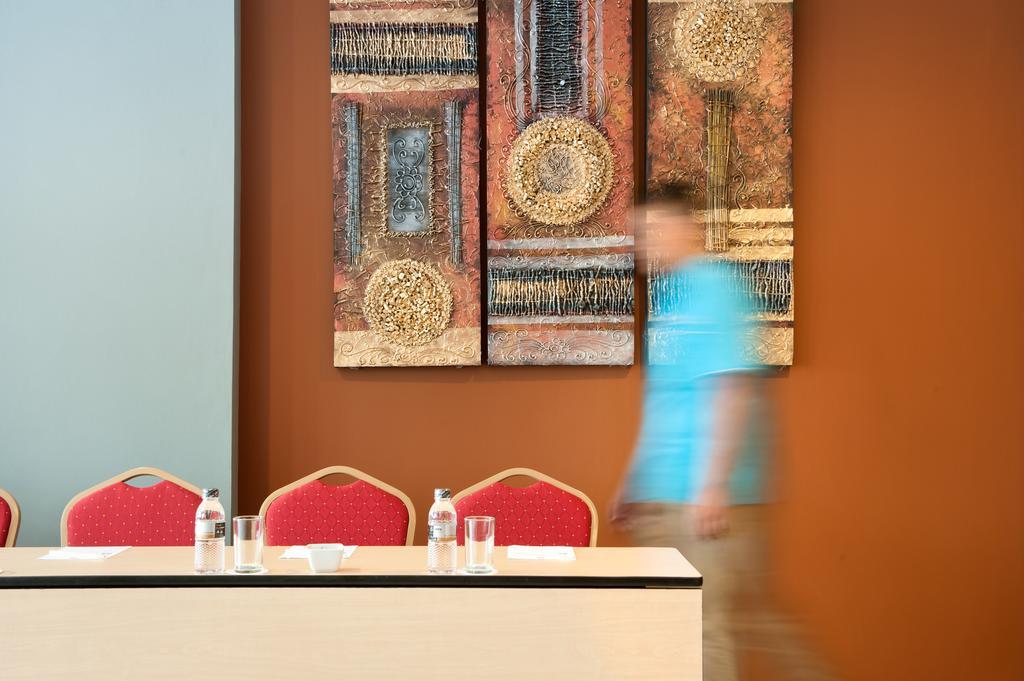 Ibis Budget Jakarta Daan Mogot Buitenkant foto
